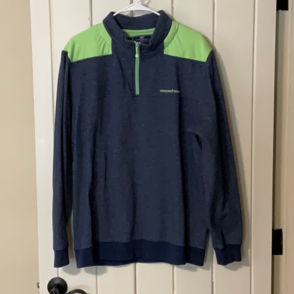 Vinyard Vines quarter zip sweatshirt. Blue & green. Mens size Large
